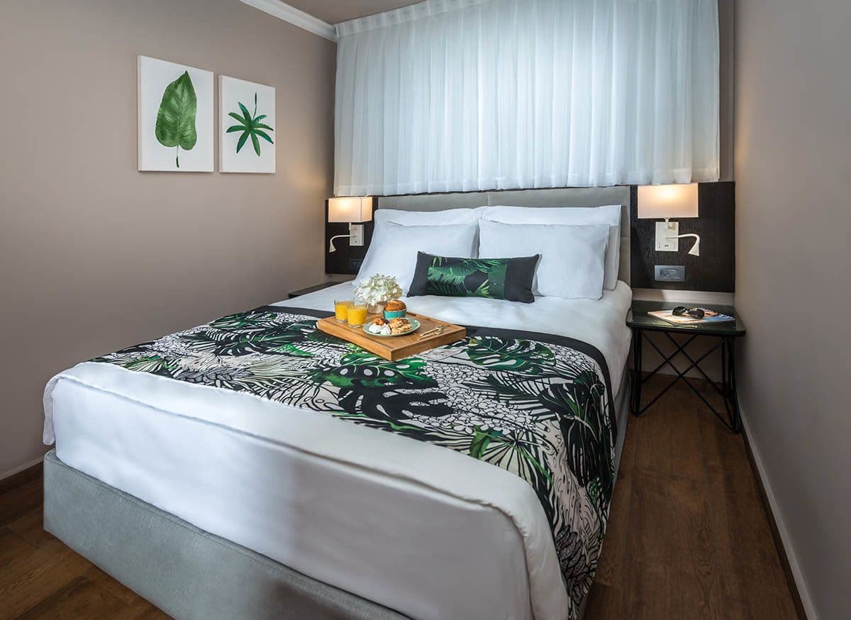 Premium One Bedroom Suite with Garden Access 1