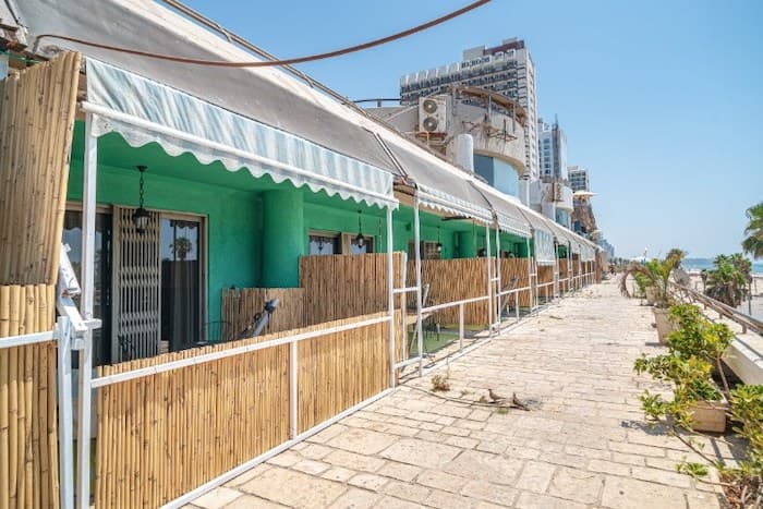 מלון ביי וואטצ' תל אביב - רשת אוליב