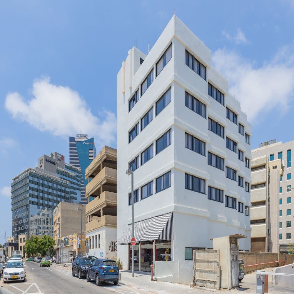 דייב דאונטאון רשת בראון