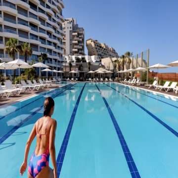PLAY Hatzuk Beach Tel Aviv 3