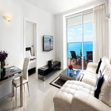 Island Luxurious Suites Hotel in Netanya 4